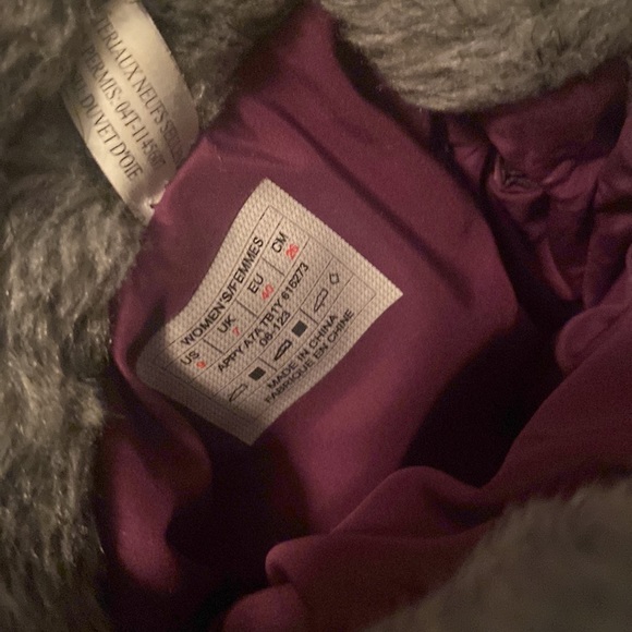 Womens North face snow Boots 9 - Picture 3 of 8